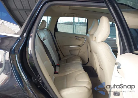 2010 Volvo Xc60 T6/T6 R-Design z USA, uszkodzony, nr VIN YV4992DZ6A2127386